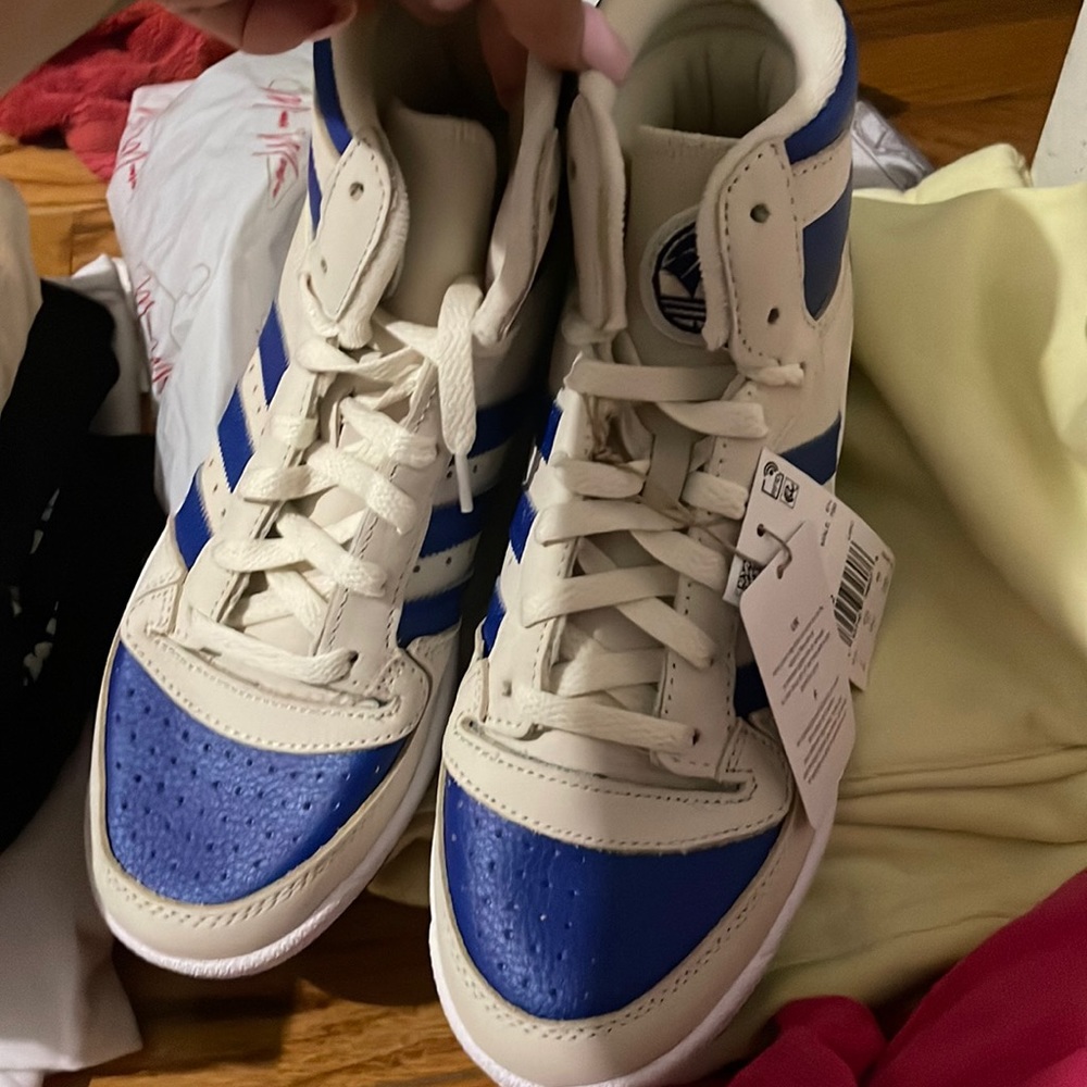 Adidas top ten RB